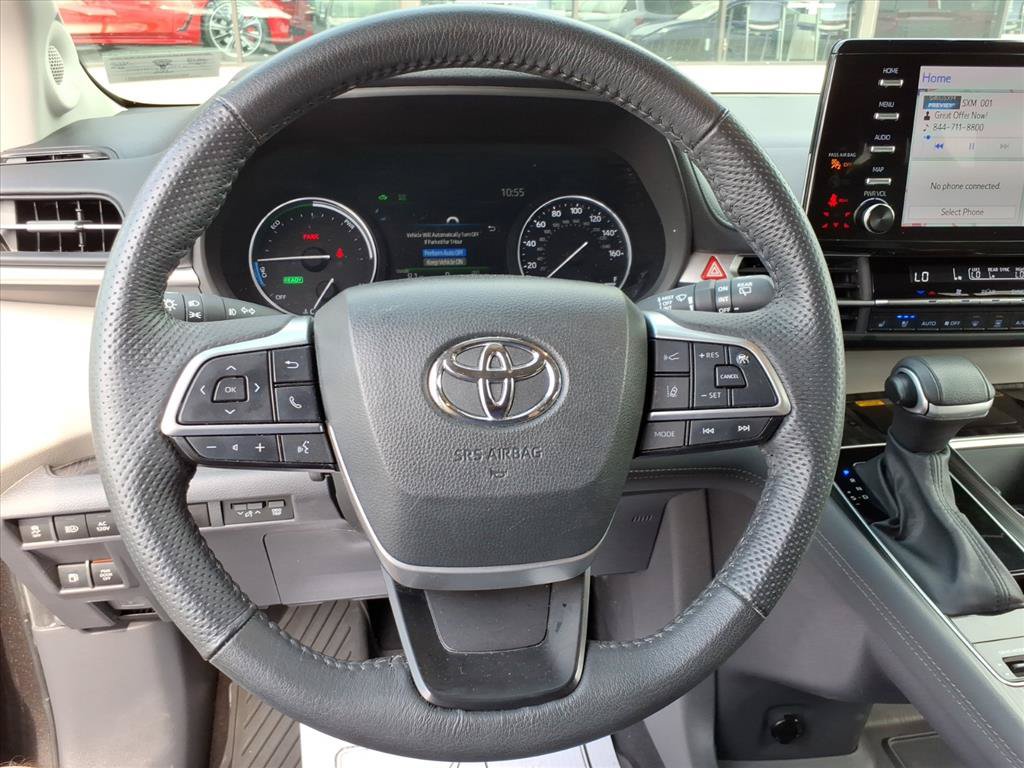 Used 2024 Toyota Sienna Limited AWD/4WD image 16