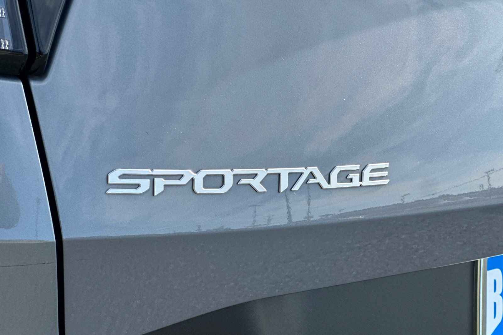 Used 2023 Kia Sportage EX FWD image 25