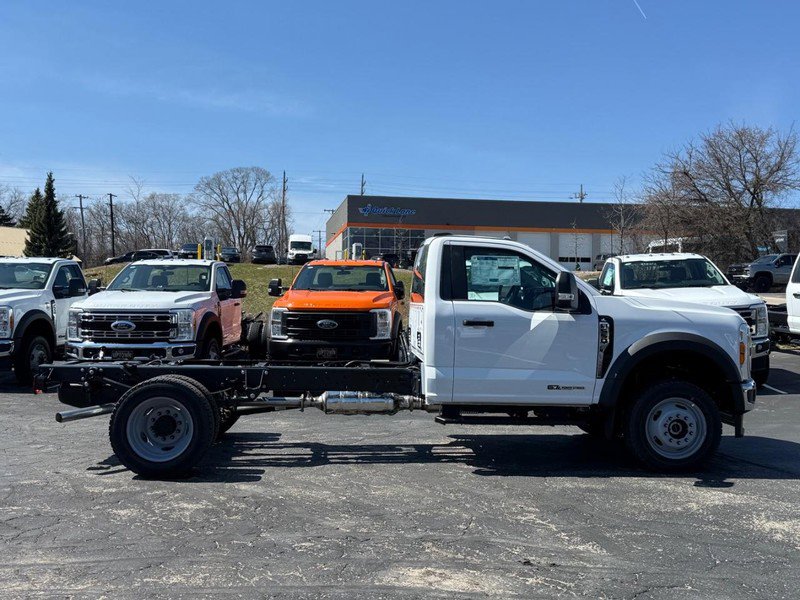 New 2026 Ford F550 4x4 Regular Cab Super Duty image 2