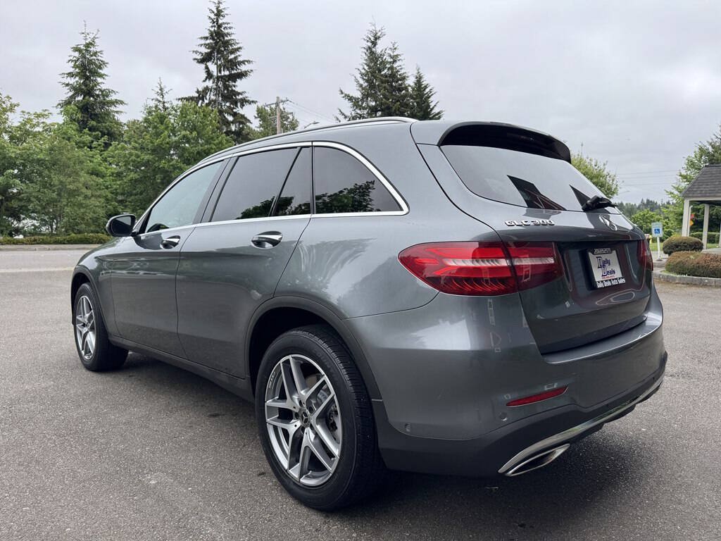 Used 2017 Mercedes-Benz GLC 300 4MATIC image 6