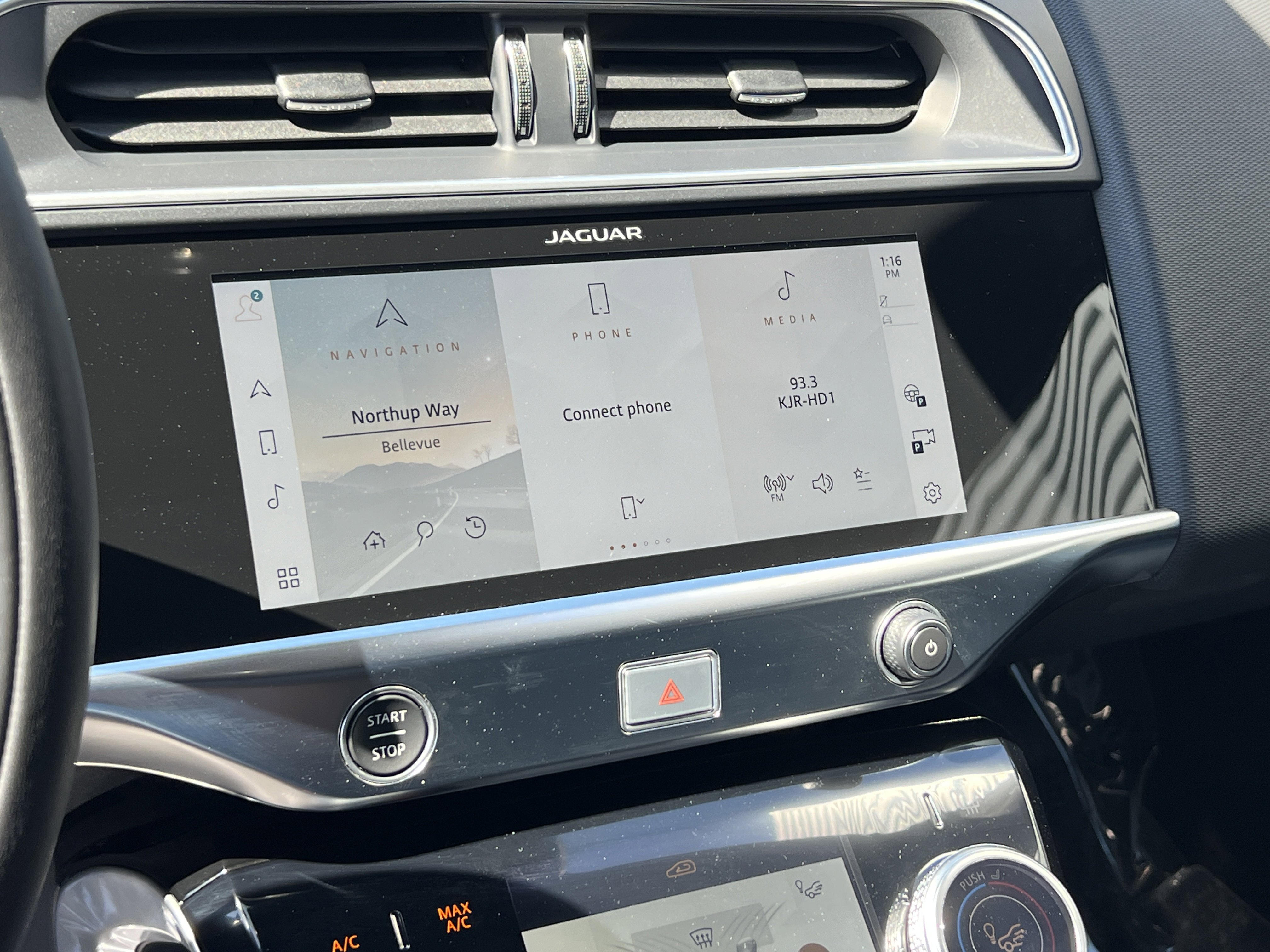 Certified 2024 Jaguar I-PACE R-Dynamic HSE image 26