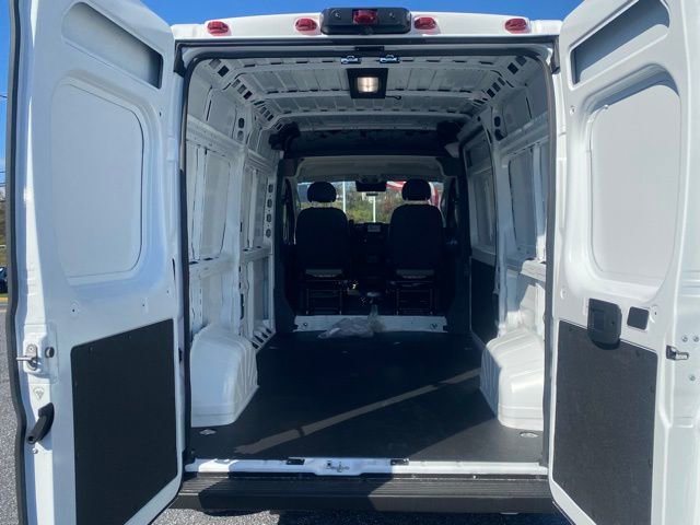 New 2026 RAM ProMaster 2500 w/ Convenience Group FWD image 7