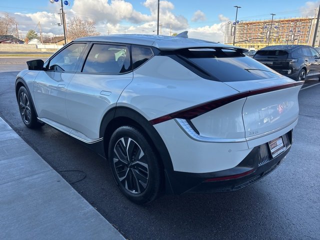Used 2024 Kia EV6 Light image 5