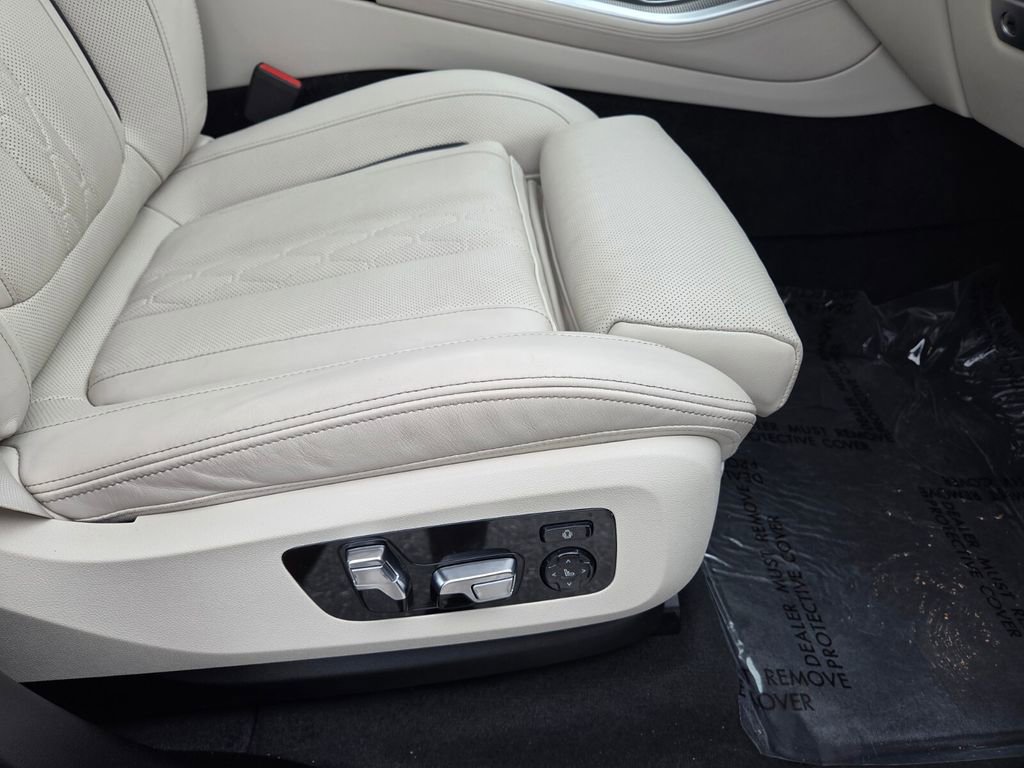 Used 2023 BMW X5 M50i w/ Dynamic Handling Package image 29