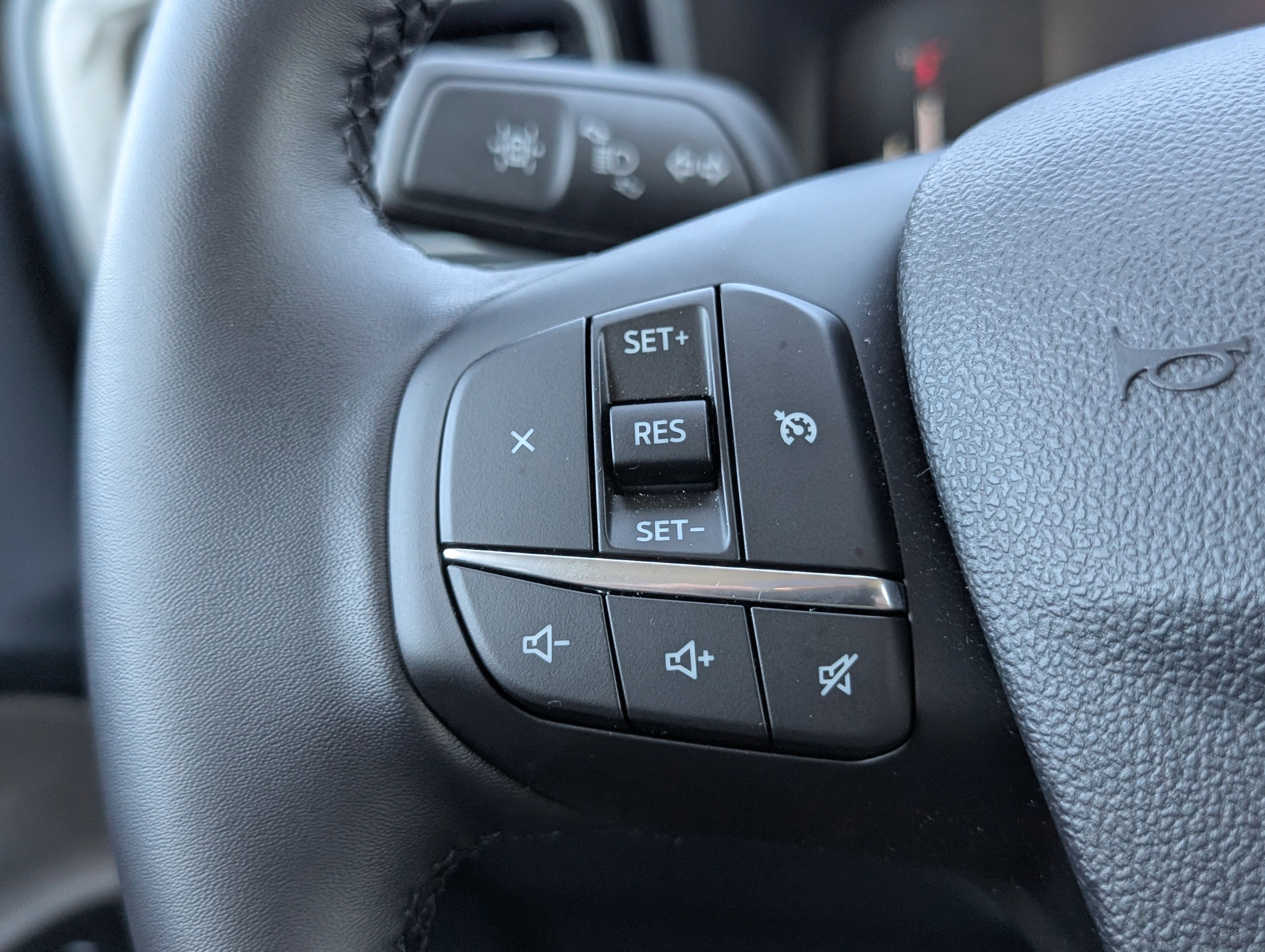 Used 2025 Ford Maverick XLT w/ XLT Luxury Package AWD/4WD image 24