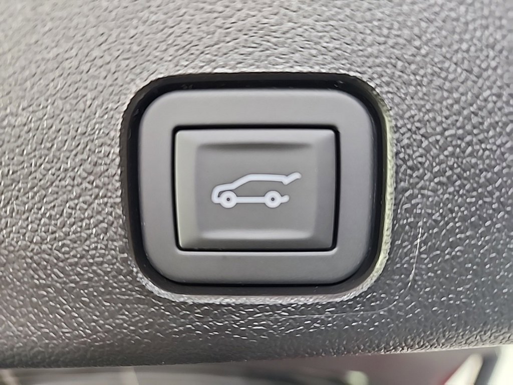 New 2026 Chevrolet Traverse RS image 14