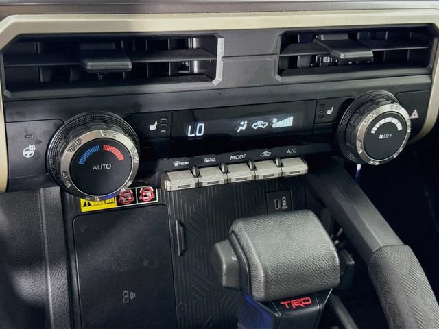 Certified 2024 Toyota Tacoma TRD Off-Road w/ TRD Off Road Upgrade Package AWD/4WD image 17