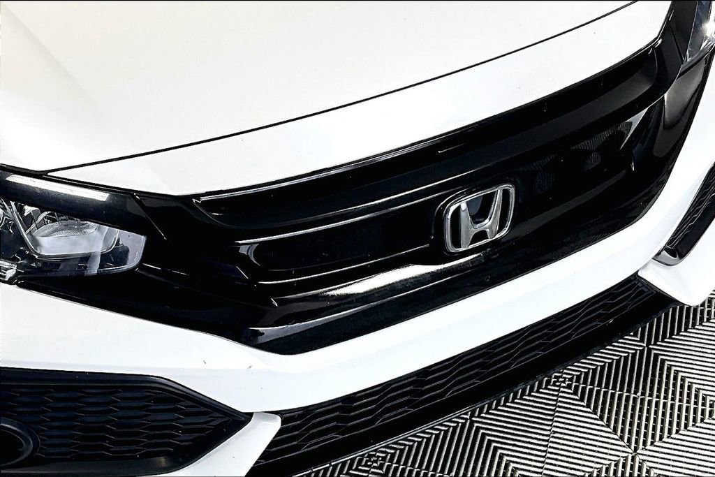 Used 2017 Honda Civic Sport image 30