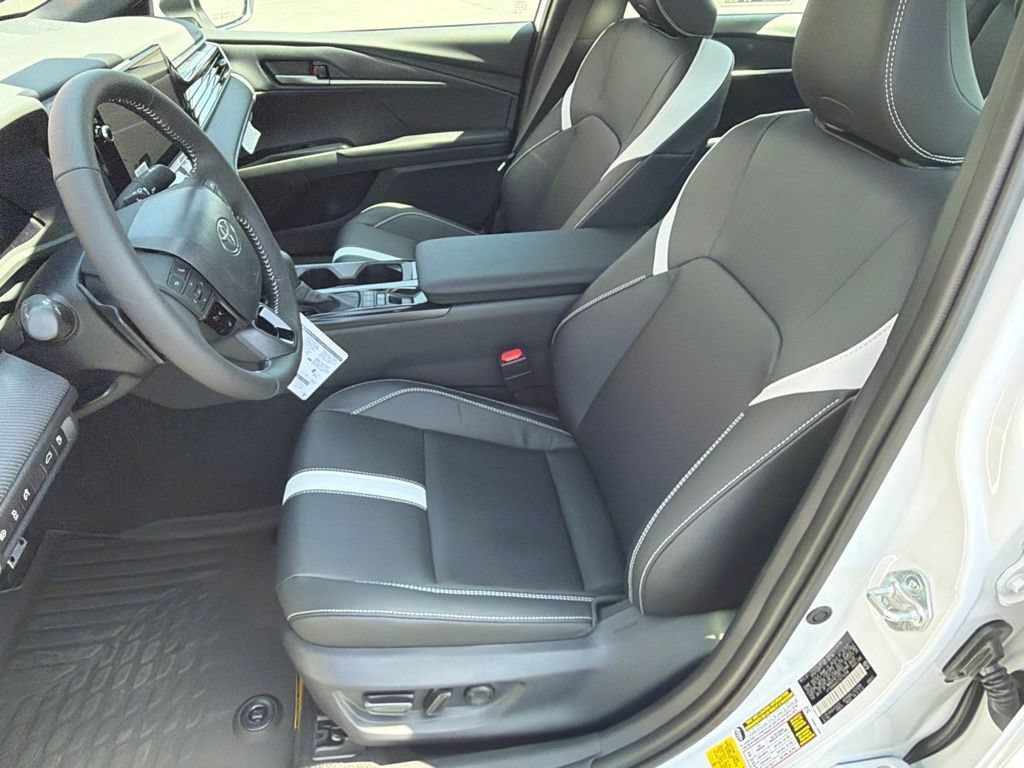 New 2026 Toyota Camry SE FWD image 20