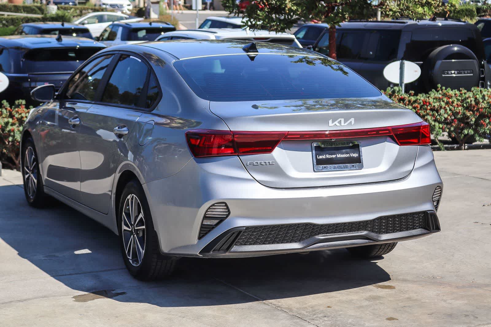 Used 2023 Kia Forte LXS FWD video 2