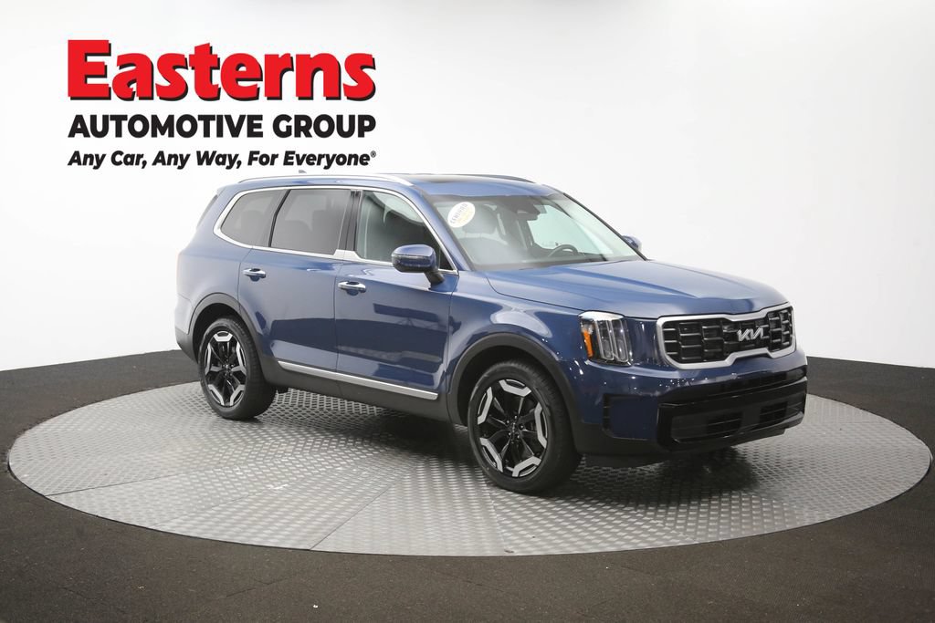 Used 2025 Kia Telluride S FWD image 51