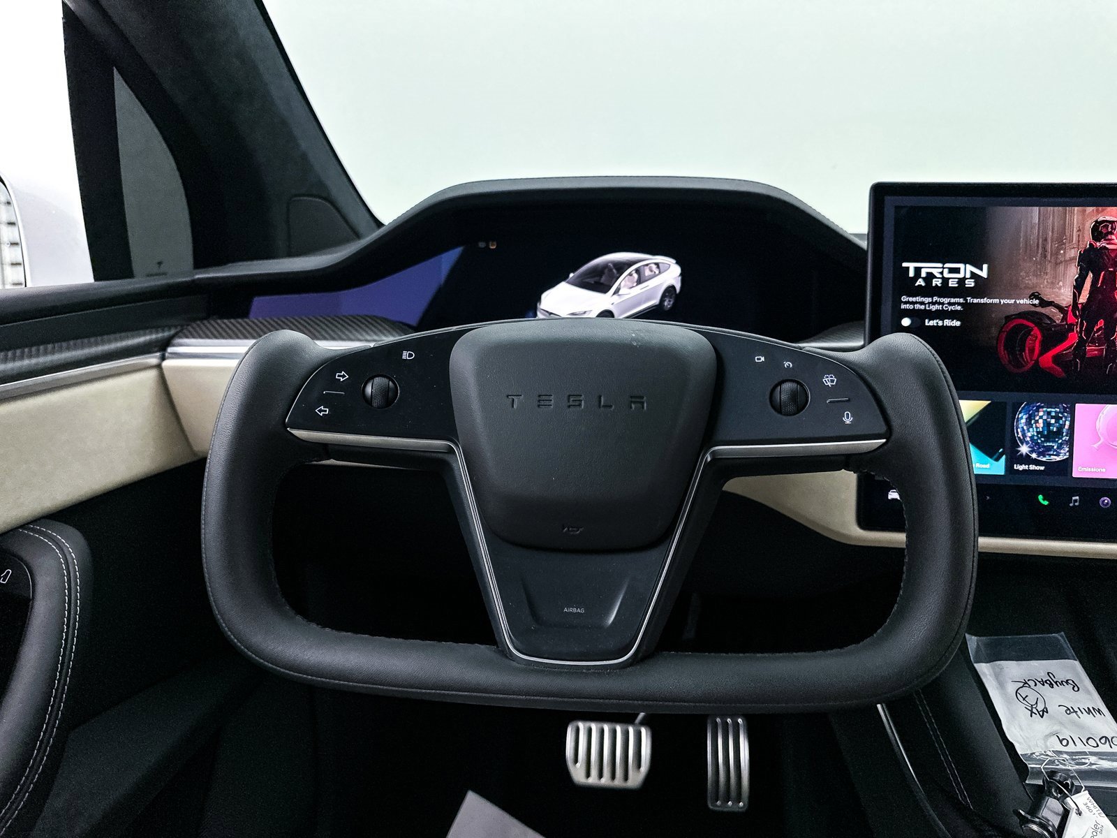 Used 2022 Tesla Model X Plaid image 31