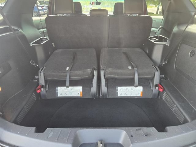 Used 2016 Ford Explorer XLT w/ Equipment Group 202A FWD image 28