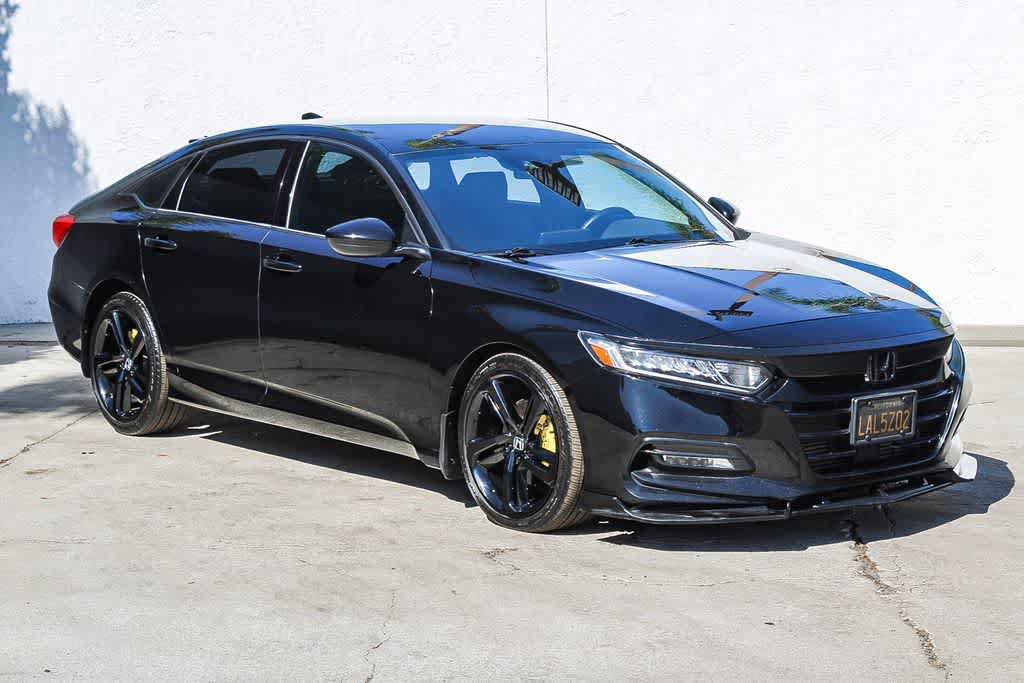 Certified 2018 Honda Accord Sport image 3