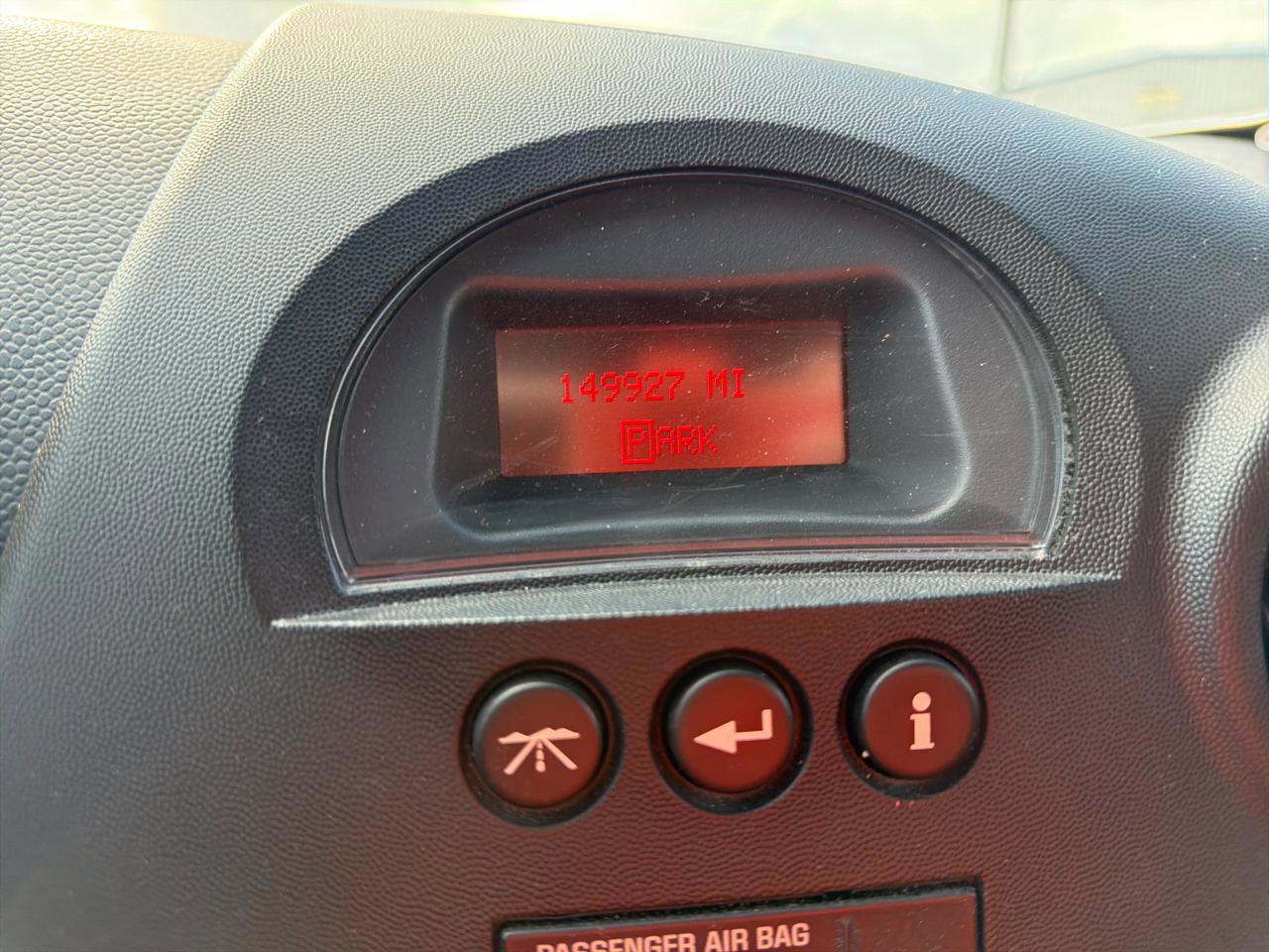 Used 2008 Pontiac Grand Prix FWD image 27