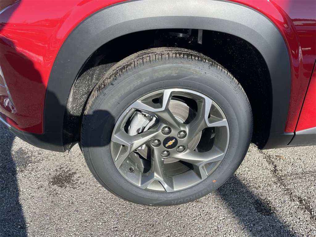 New 2026 Chevrolet Trax LT w/ Driver Confidence Package image 10
