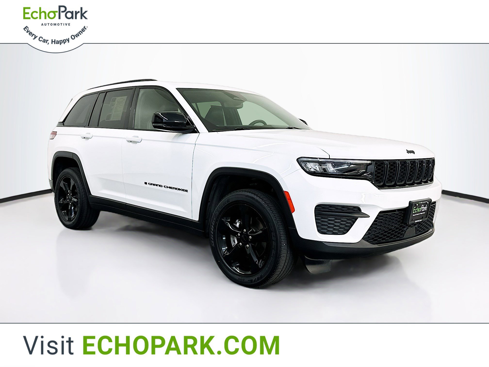 Used 2023 Jeep Grand Cherokee Altitude image 1