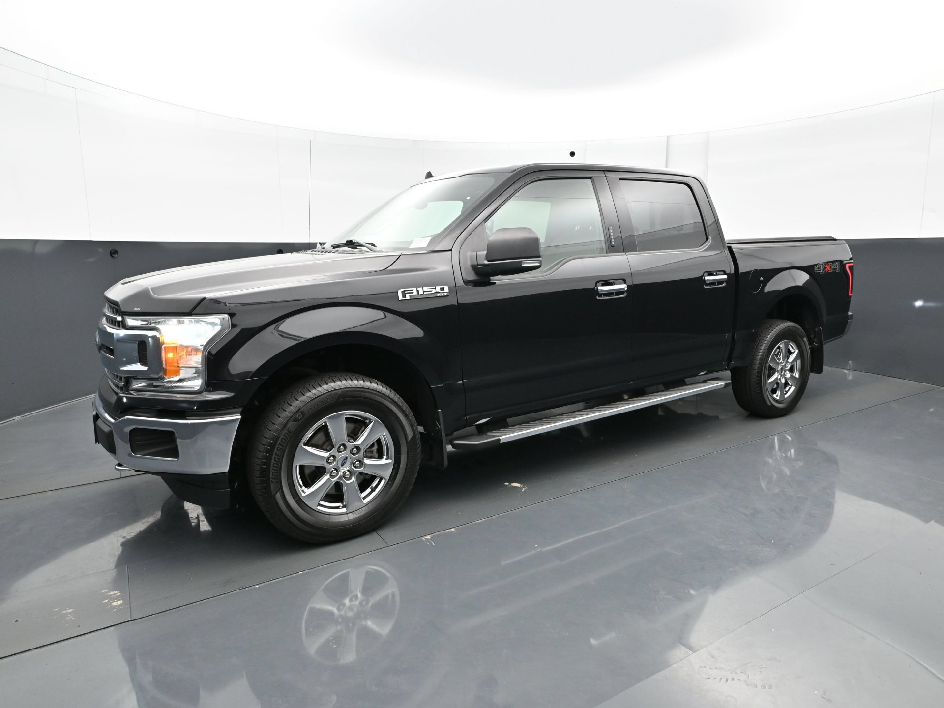 Used 2019 Ford F150 XLT w/ Equipment Group 302A Luxury AWD/4WD image 2