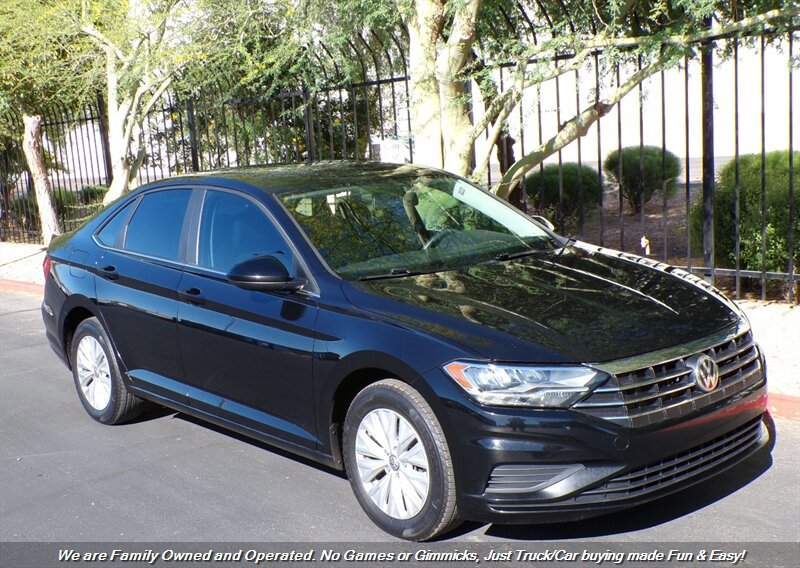 Used 2019 Volkswagen Jetta S image 1