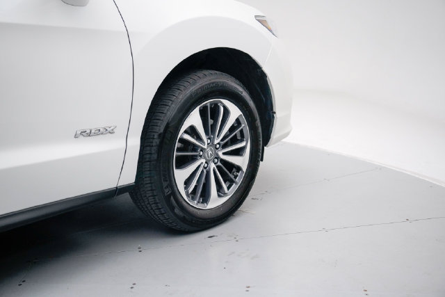 Used 2017 Acura RDX w/ Advance Package AWD/4WD image 11