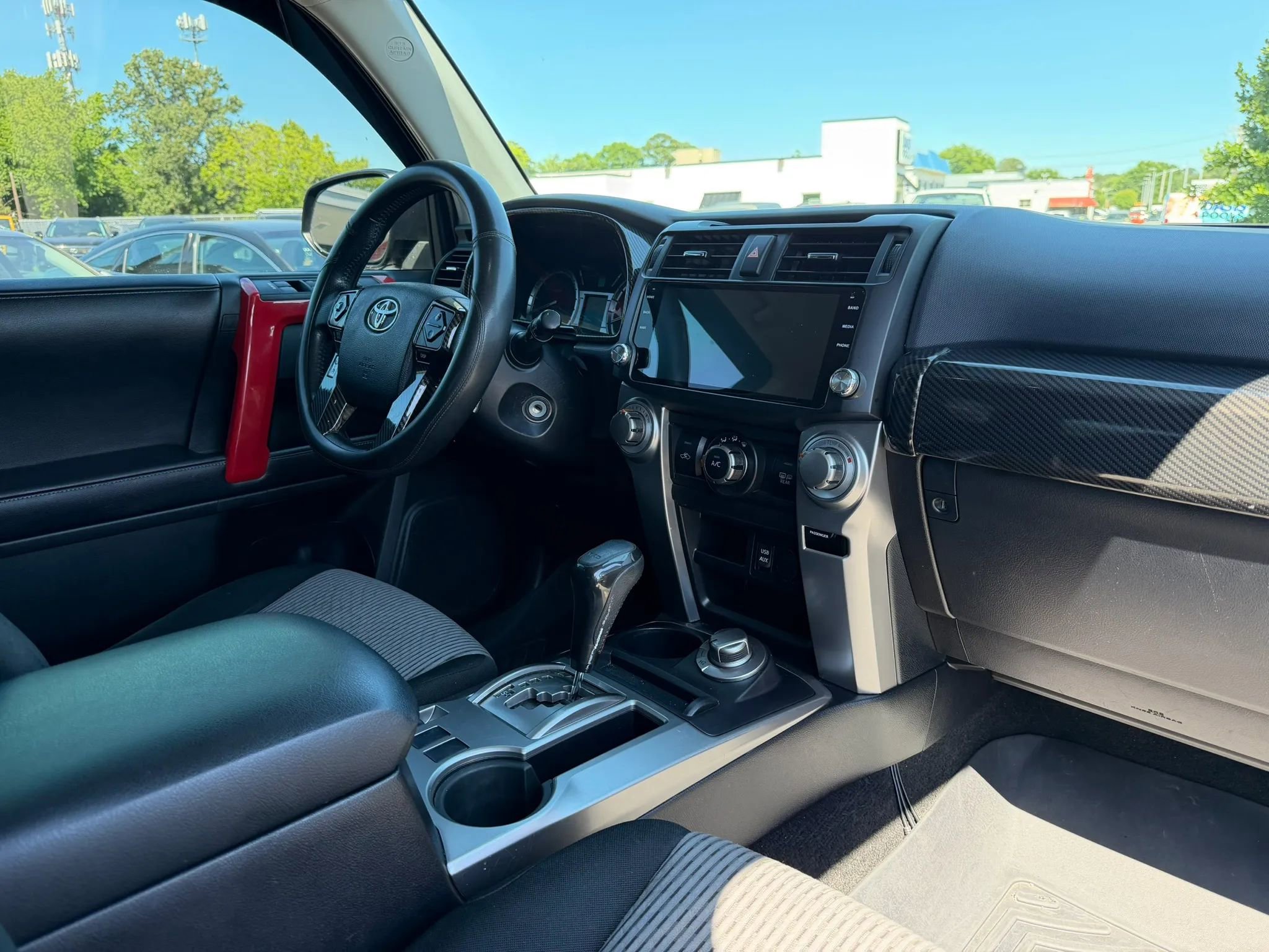 Used 2016 Toyota 4Runner SR5 AWD/4WD image 24