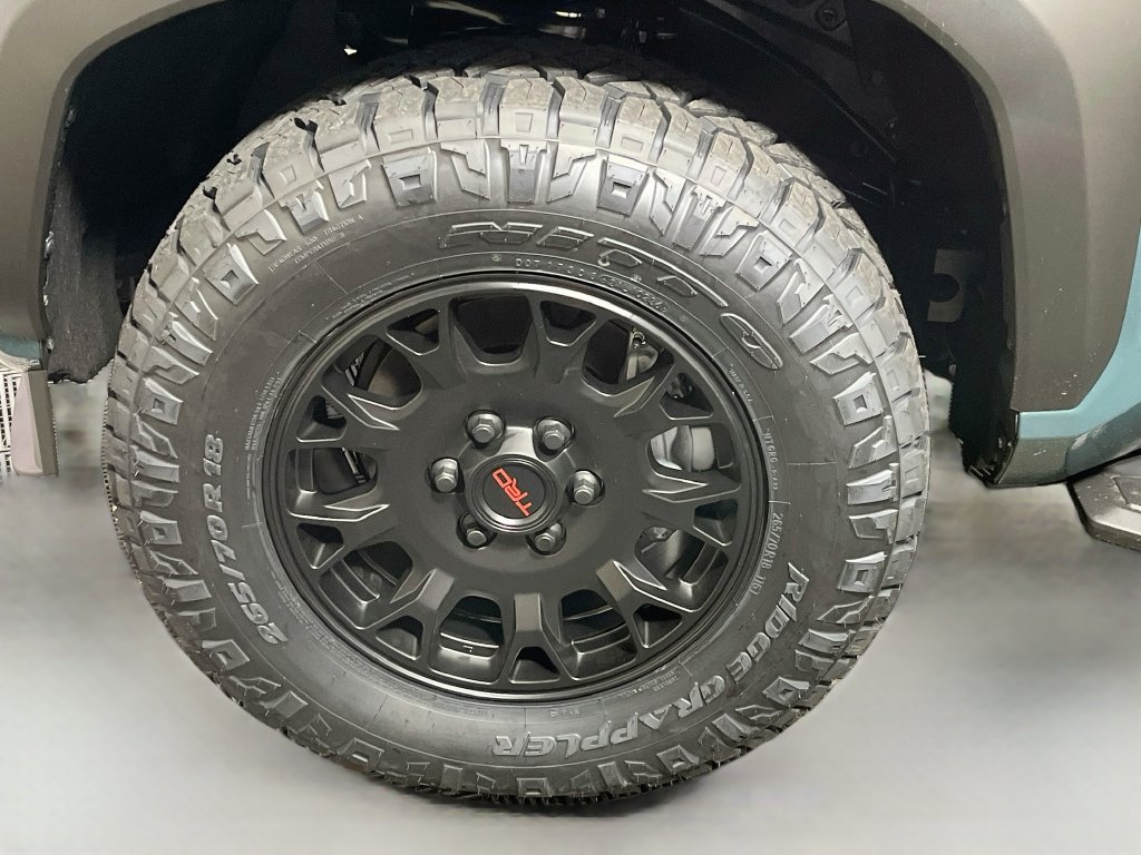 New 2026 Toyota 4Runner TRD Off-Road Premium w/ Tow Technology Package AWD/4WD image 10