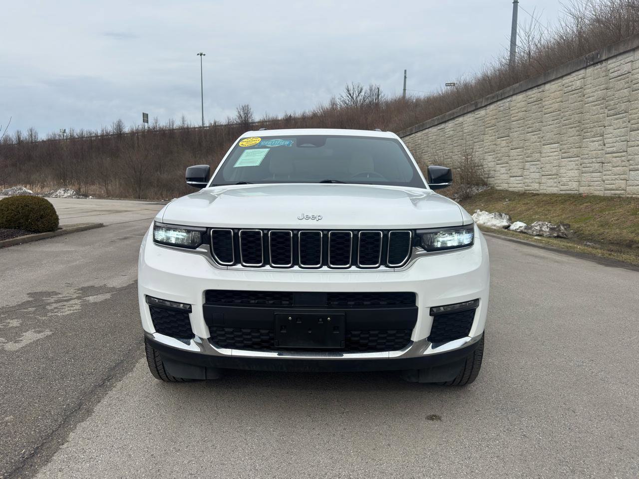 Used 2024 Jeep Grand Cherokee L Limited image 10