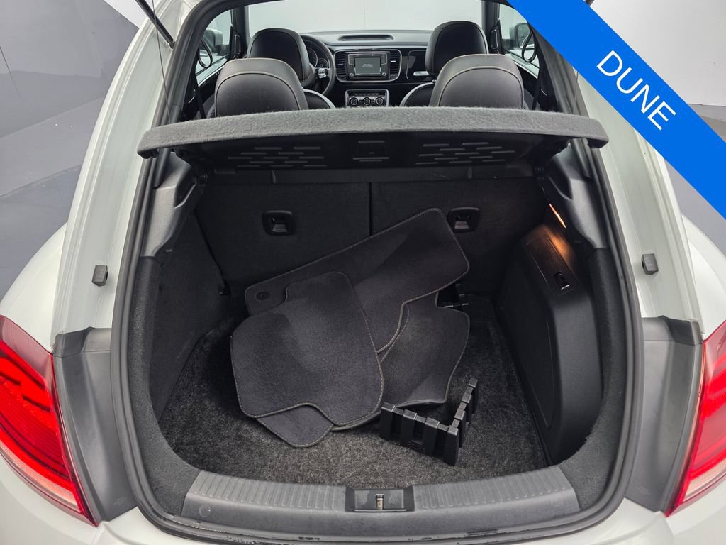 Used 2018 Volkswagen Beetle 2.0T Dune FWD image 14