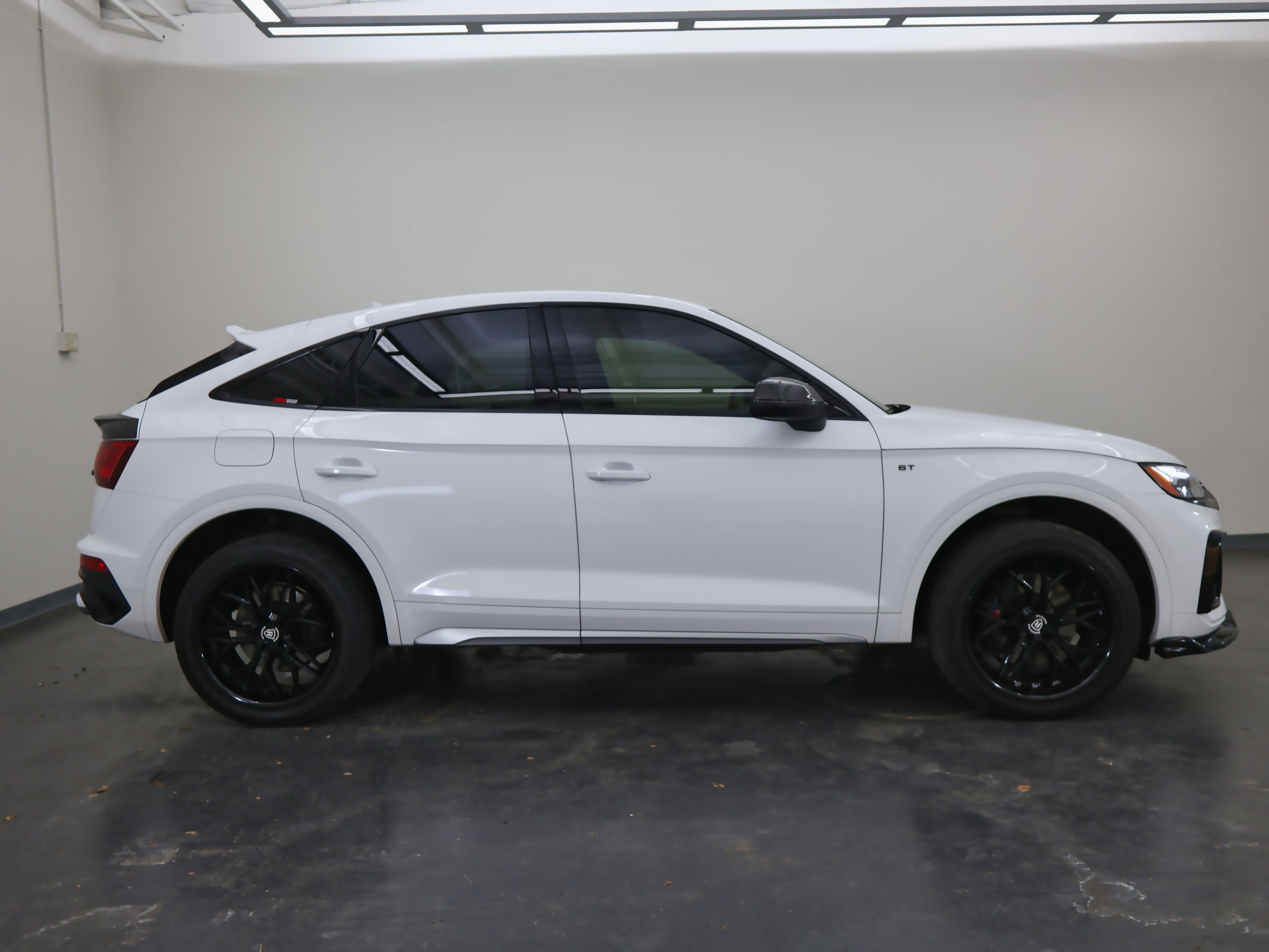 Used 2022 Audi SQ5 Premium Plus image 2