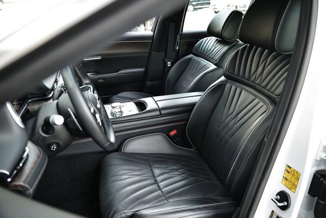 Used 2023 Genesis G90 3.5T image 22