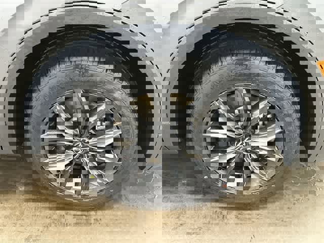 Certified 2022 Volkswagen Tiguan SE w/ Panoramic Sunroof Package image 6