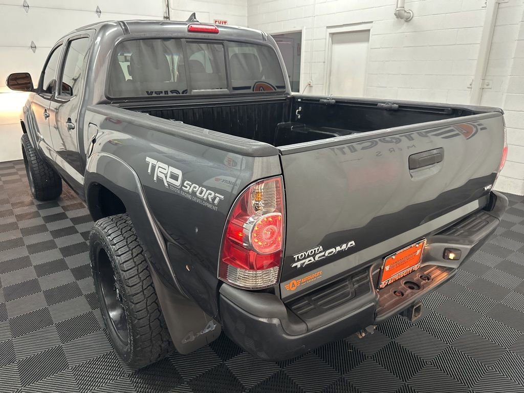 Used 2015 Toyota Tacoma 4x4 Double Cab w/ TRD Sport Package image 7