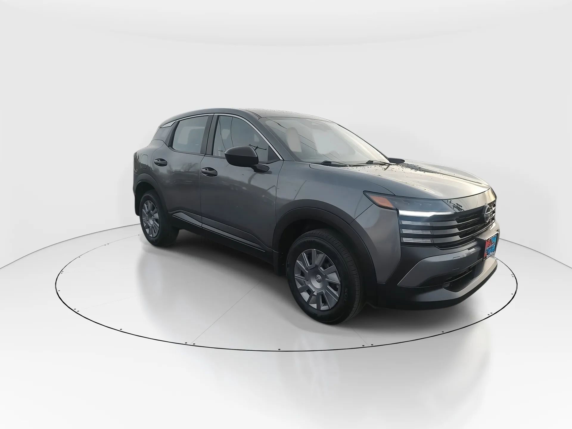 Used 2025 Nissan Kicks S image 2