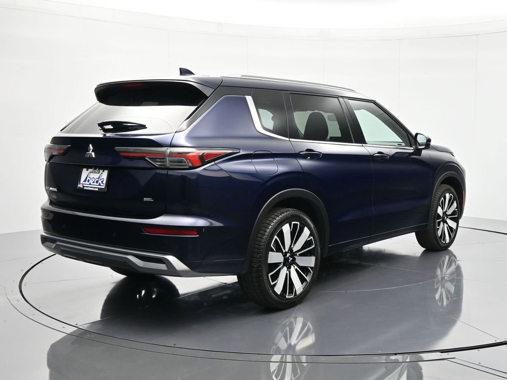 Used 2025 Mitsubishi Outlander SEL image 6