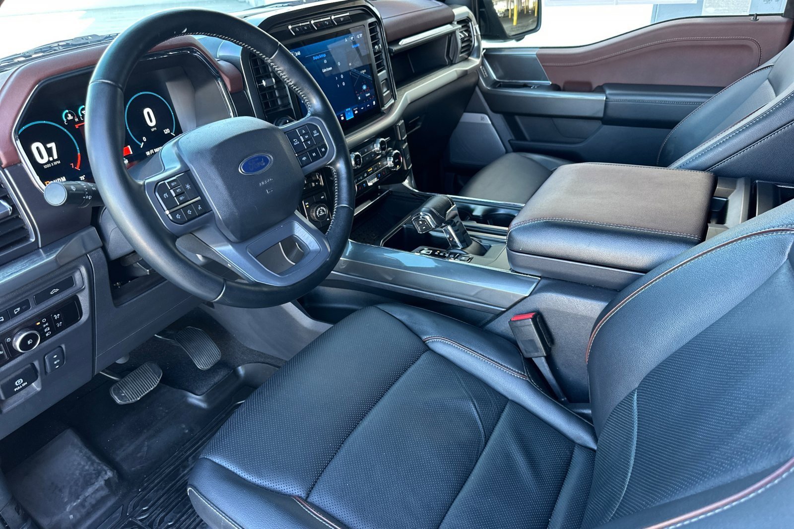 Used 2023 Ford F150 Lariat image 9