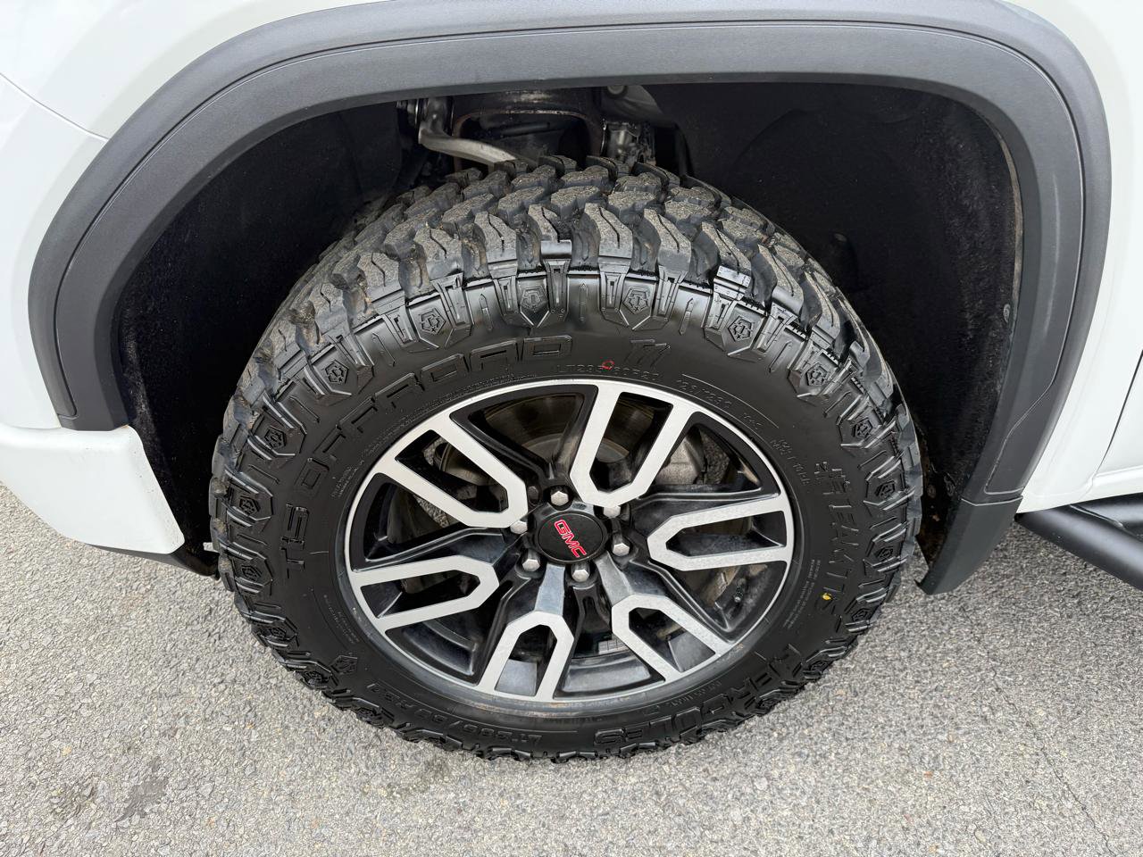 Used 2019 GMC Sierra 1500 AT4 w/ AT4 Premium Package AWD/4WD image 41