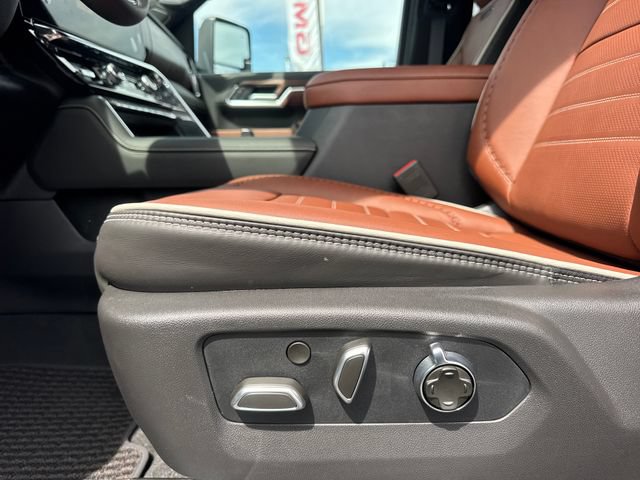 New 2026 GMC Sierra 2500 Denali Ultimate AWD/4WD image 14