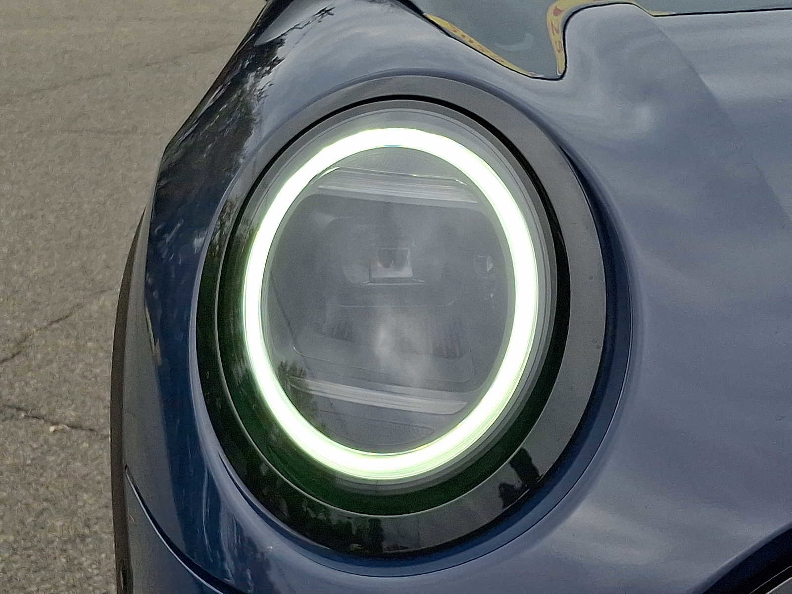 Used 2025 MINI Cooper 2-Door Hardtop image 9