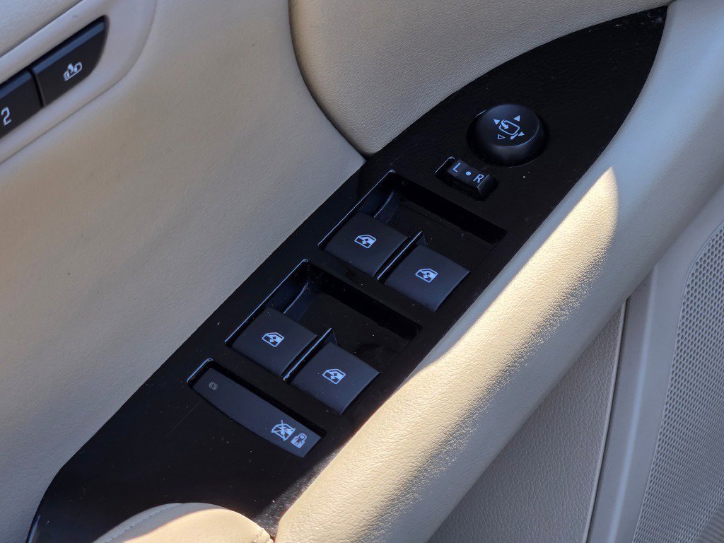 Used 2017 Cadillac XTS Luxury image 18