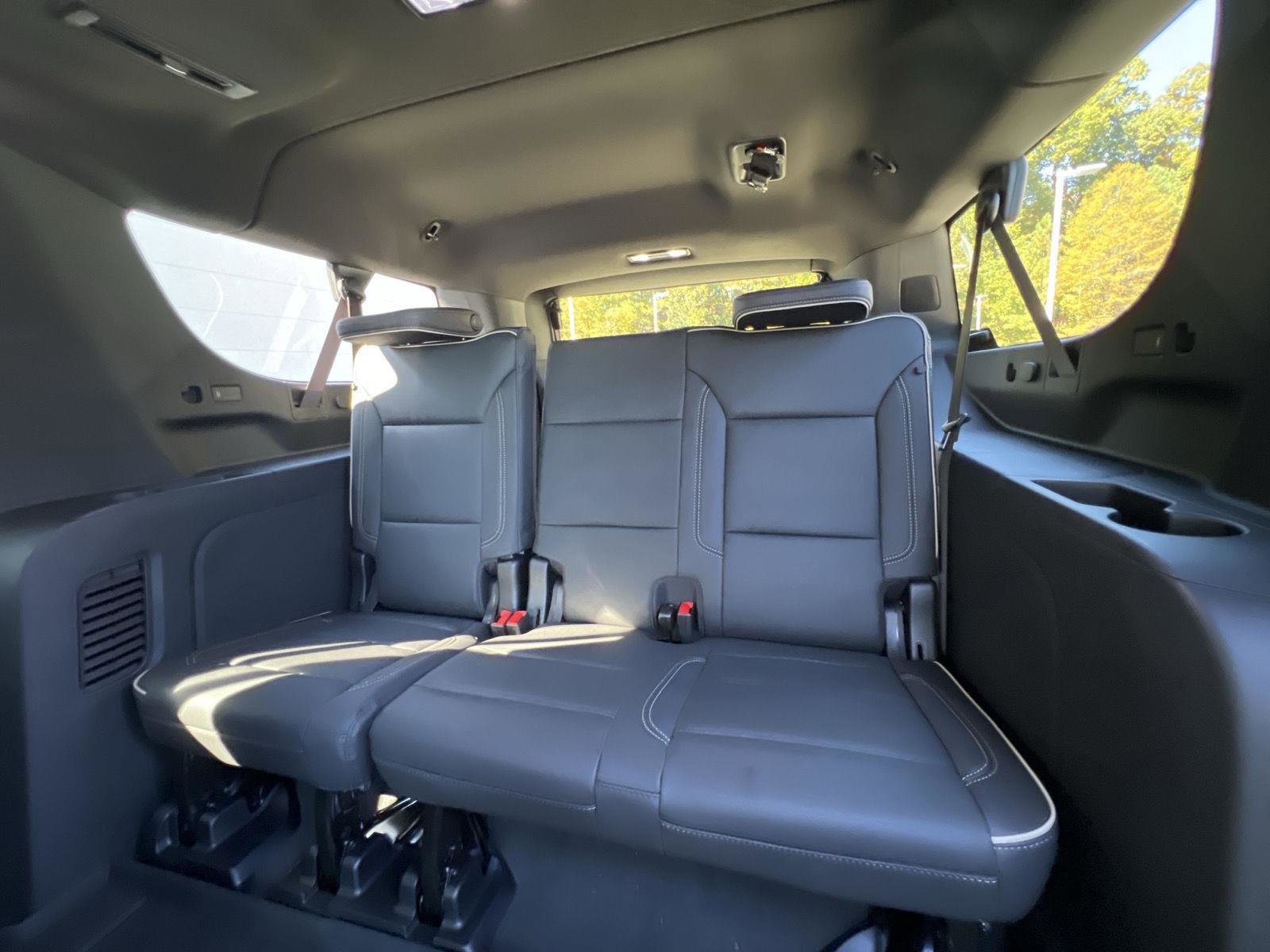 New 2026 Chevrolet Suburban Premier image 26