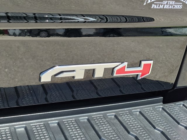 Used 2024 GMC Sierra 1500 AT4 w/ Technology Package AWD/4WD image 11