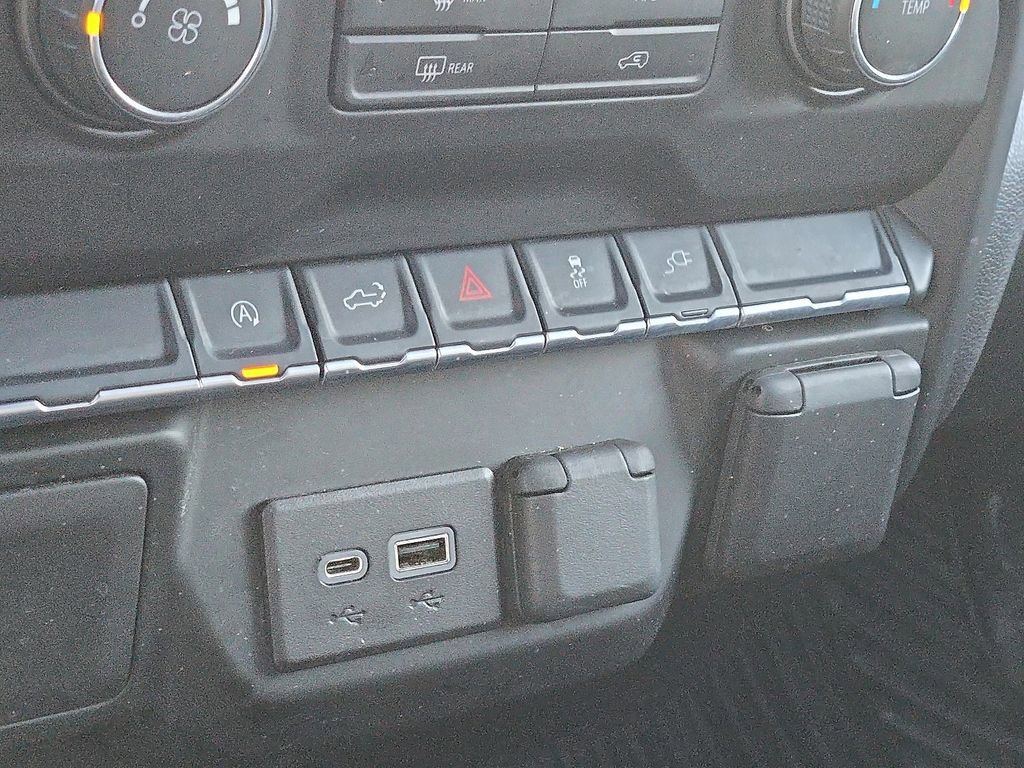 Used 2021 Chevrolet Silverado 1500 Custom image 28