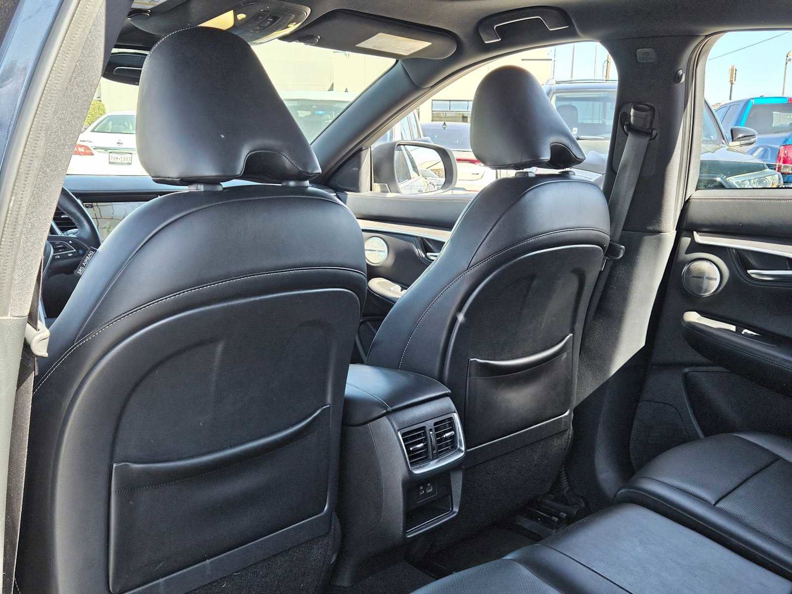 Used 2023 INFINITI QX55 Essential image 16