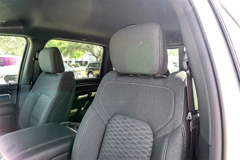 New 2026 RAM 1500 4x4 Crew Cab image 9