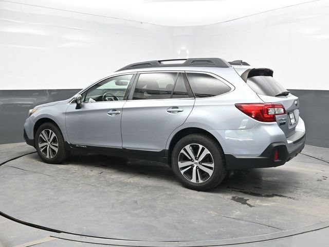 Used 2019 Subaru Outback 2.5i Limited AWD/4WD image 4