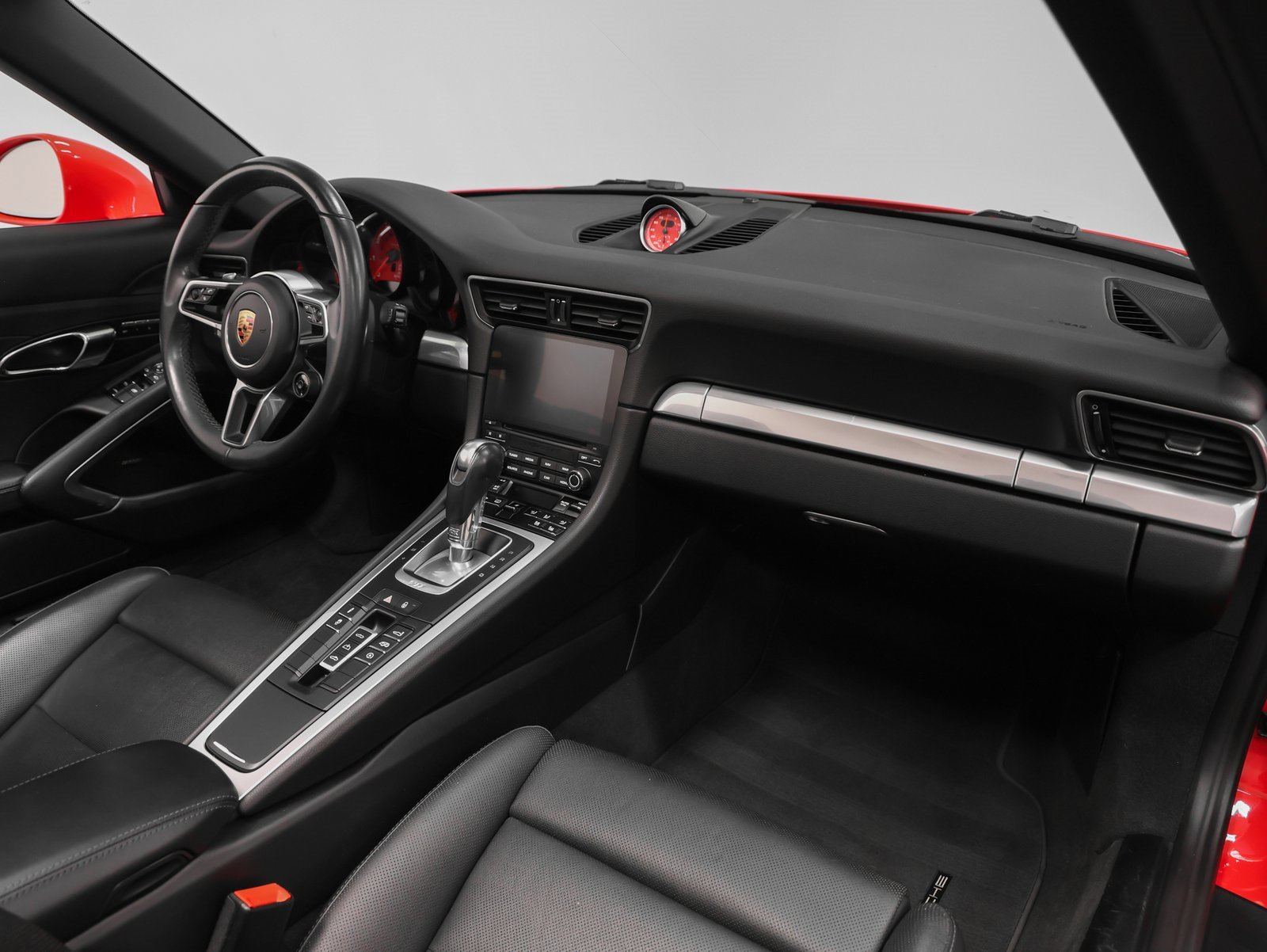 Certified 2017 Porsche 911 Carrera 4S image 31