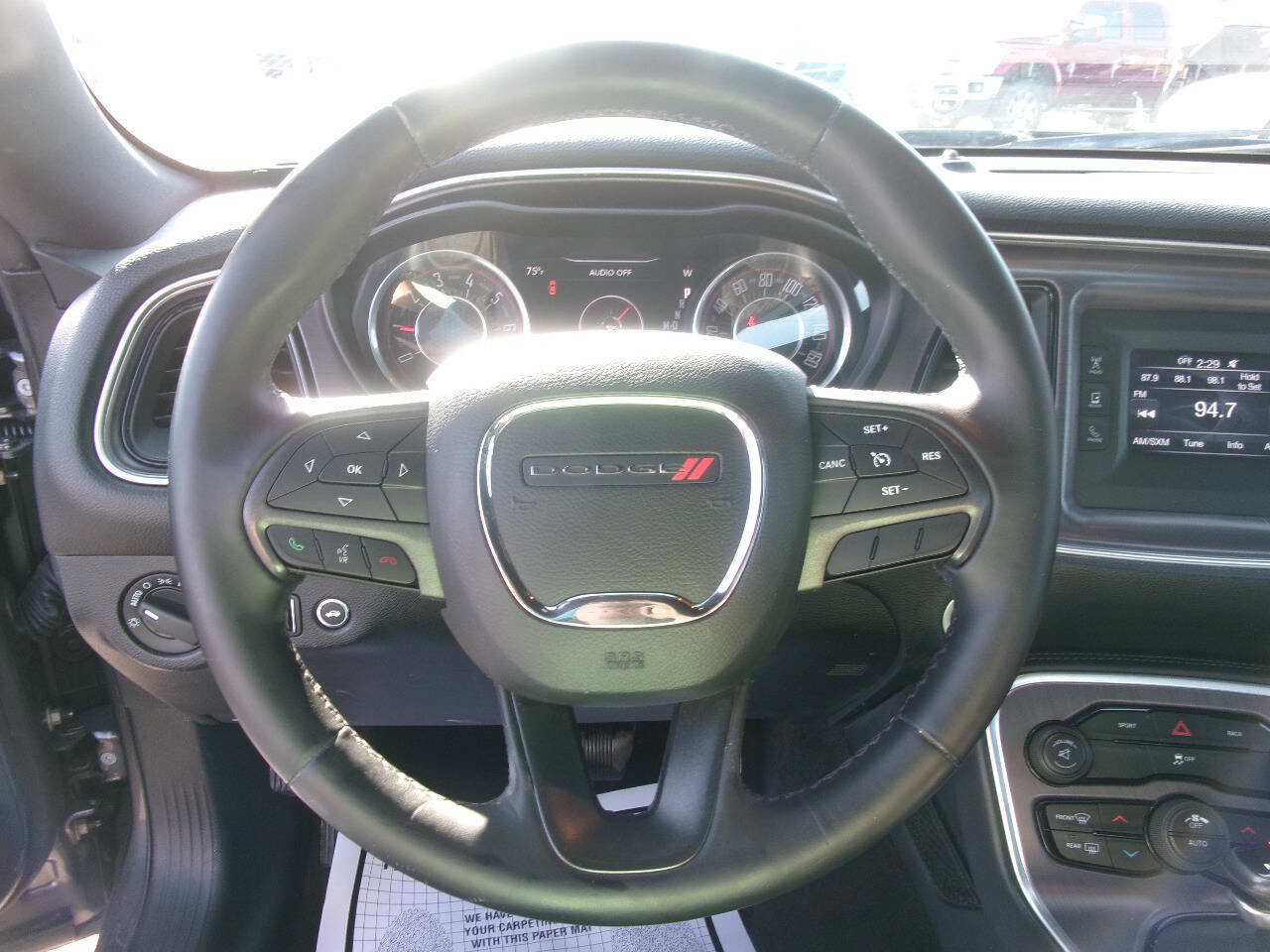 Used 2015 Dodge Challenger SXT image 12