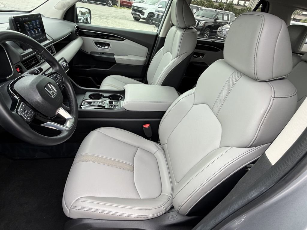 Used 2025 Honda Pilot EX-L image 20