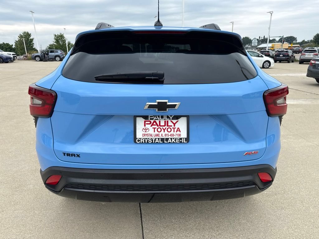 Used 2024 Chevrolet Trax RS w/ Driver Confidence Package FWD image 4