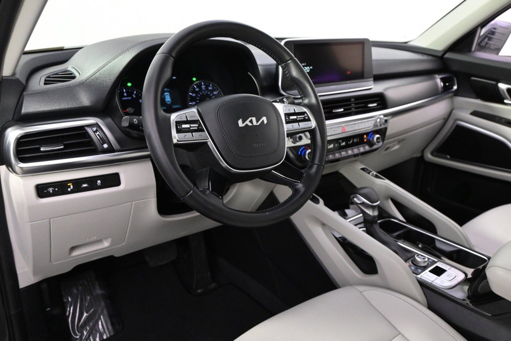 Used 2022 Kia Telluride S image 12